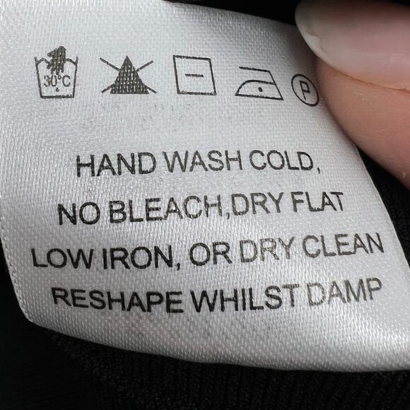 Aleeza Paris Viola A Line Viscose Skirt in Black Size XS Sold Out - Picture 9 of 10